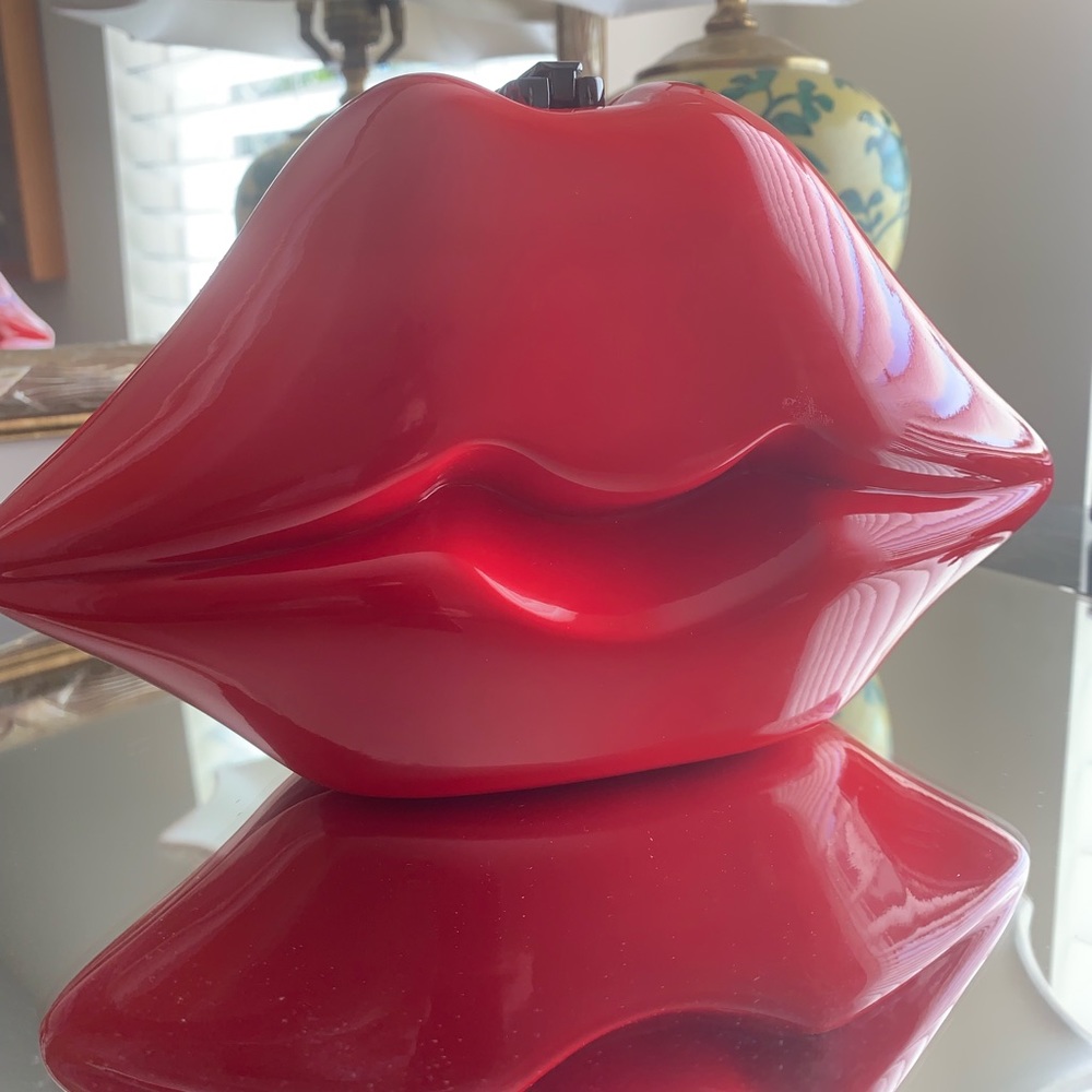 RedLipsClutchhandmade byTimmy Woods,BeverlyHills.